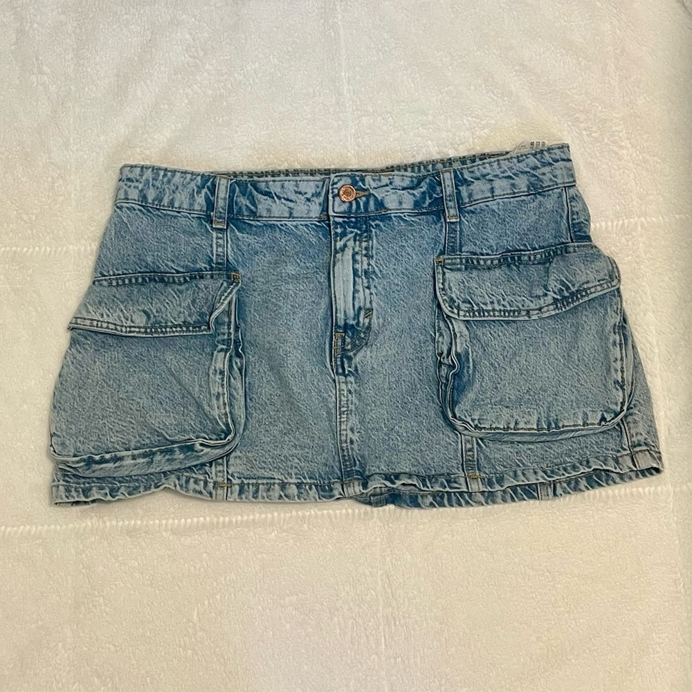 ZARA CARGO MINI SKIRT
